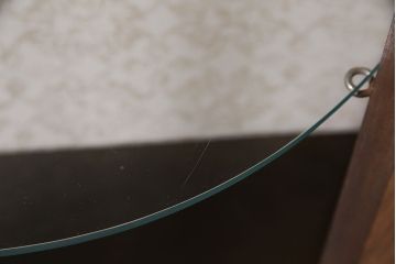 アンティーク家具　イギリスアンティーク　ウォールナット材　小振りなサイズの猫脚キャビネット(飾り棚、ガラスケース、コレクションケース)(R-046944)
