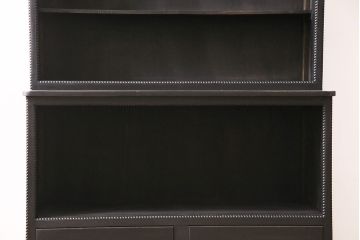アンティーク家具　昭和初期　ペイント　薄型サイズが珍しい!コレクションのディスプレイにおすすめのキャビネット(収納棚、ガラス戸棚、飾り棚)(R-046945)