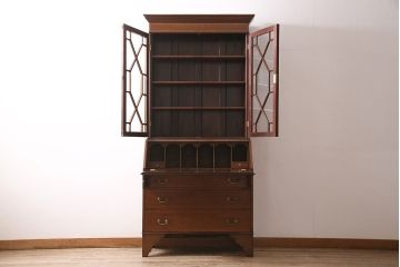 アンティーク家具　イギリスアンティーク　マホガニー材　象嵌細工入りの上品なライティングビューロー(ビューローブックケース、簿記机、在宅ワーク、在宅用収納棚、本箱、ワークデスク)(R-046948)