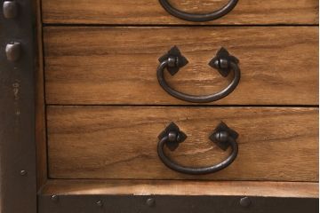 アンティーク家具　江戸期　希少!重厚な金具が味わい深い船箪笥型銭箱(掛硯型、懸硯型、銭函)(R-046949)