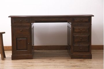 中古　松本民芸家具　シックな色合いが上品なM型両袖机(デスク)(定価約63万円)(R-046958)