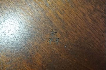 中古　松本民芸家具　シックな色合いが上品なM型両袖机(デスク)(定価約63万円)(R-046958)