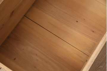 アンティーク家具　明治大正期　ストリップド(剥離)　前面ケヤキ材　ペイント　シンプルモダンな佇まいが魅力の衣装箪笥(タンス、引き出し、チェスト)(R-046960)