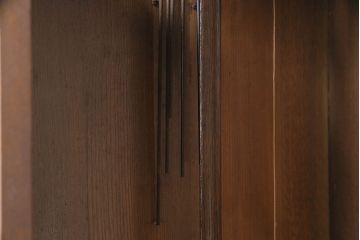 アンティーク時計　ドイツ　JUNGHANS(ユンハンス)社　ホールクロック(振り子時計、柱時計、彫刻、浮き彫り、機械部分ジャンク)(R-046964)
