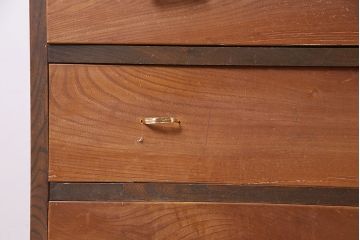 レトロ家具　戸棚付き　昭和レトロな雰囲気たっぷりのタンス(引き出し)(R-046965)