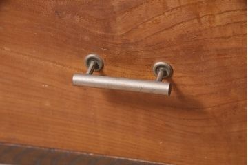 レトロ家具　戸棚付き　昭和レトロな雰囲気たっぷりのタンス(引き出し)(R-046965)