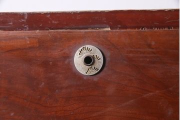 和製アンティーク　前面ケヤキ材　五丁引き　漆塗りの色合いが上品な重ねタンス(和タンス、引き出し)(R-046966)