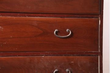 和製アンティーク　前面ケヤキ材　五丁引き　漆塗りの色合いが上品な重ねタンス(和タンス、引き出し)(R-046966)