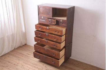 和製アンティーク　前面ケヤキ材　和レトロな雰囲気が魅力の重ねタンス(和タンス、衣装タンス、引き出し)(R-046967)