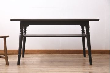 和製ビンテージ　松本民芸家具　深い色合いが上品な棚付きダイニングテーブル(食卓)(R-046969)