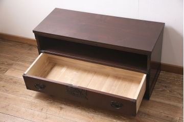 中古　伝統工芸　岩谷堂箪笥　天板リメイク・厚手栗無垢材　高級感漂う和の空間作りにおすすめのテレビ台(テレビボード、ローボード)(R-046970)