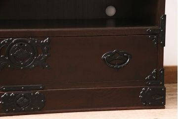 中古　伝統工芸　岩谷堂箪笥　天板リメイク・厚手栗無垢材　高級感漂う和の空間作りにおすすめのテレビ台(テレビボード、ローボード)(R-046970)