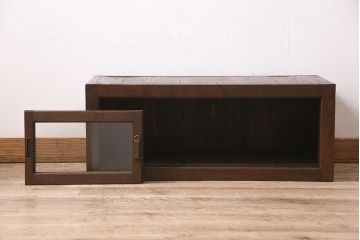 アンティーク家具　大正昭和初期　前面栗材　レトロな雰囲気が魅力のシンプルなローボード(テレビ台、テレビボード、収納棚、戸棚)(R-046971)