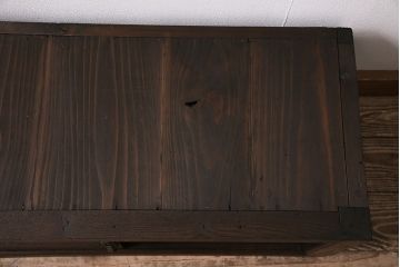 アンティーク家具　大正昭和初期　前面栗材　レトロな雰囲気が魅力のシンプルなローボード(テレビ台、テレビボード、収納棚、戸棚)(R-046971)