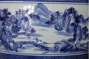 アンティーク雑貨　昭和中期　力強いタッチで描かれた山水の図が目を引く瀬戸火鉢(鉢カバー)(R-046978)