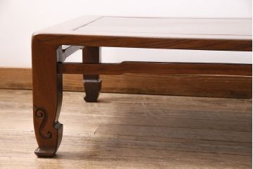 アンティーク家具　昭和初期　総ケヤキ材　脚の彫りが目を引く座卓(ローテーブル)(R-046985)