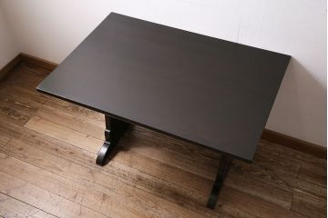 ヴィンテージ家具　松本民芸家具　別注品　落ち着いた大人の空間作りにおすすめのダイニングテーブル(2人掛け、ビンテージ)(R-046986)