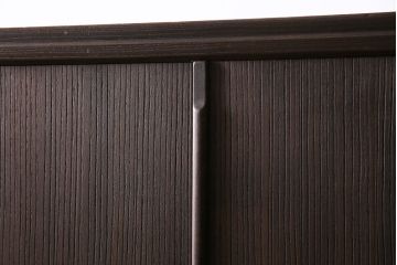 中古　伝統工芸品　衣装盆付き　品の良さを感じさせる落ち着いた色合いの加茂総桐箪笥(定価約140万円)(総桐たんす、和タンス、衣装箪笥、着物箪笥)(R-046987)