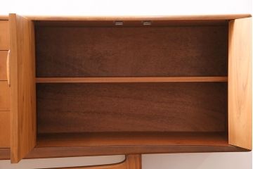 ヴィンテージ家具　北欧ビンテージ　G-PLAN(ジープラン)　Fresco(フレスコ)　幅広サイズのサイドボード(収納棚)(R-046988)
