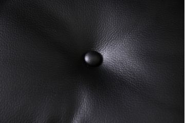 中古　DREXEL HERITAGE(ドレクセルヘリテイジ)　大人の空間作りに!ブラックレザーが高級感を醸し出すキャスター付きアームチェア(回転チェア、椅子、本革)(R-046989)