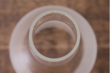 アンティーク照明　レトロな雰囲気を高めるオイルランプ型のテーブルランプ(卓上照明、スタンドライト)(R-046991)