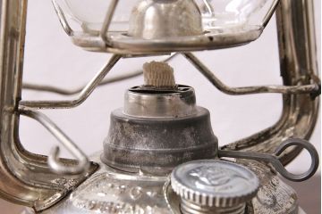 ヴィンテージ　西ドイツ製　FEUER HAND(フュアーハンド)　平芯・4分芯　ジャンクな雰囲気が格好いい吊り下げ式オイルランタン(テーブルランプ、ランプ、ビンテージ)(R-046992)