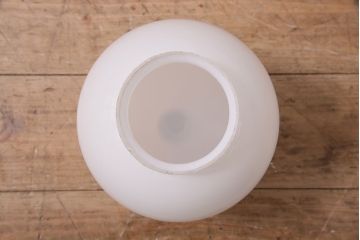 レトロ照明　ころんとしたフォルムと波千鳥の透かし彫りが愛らしいウォールランプ(壁掛け照明、壁付け照明)(R-046995)