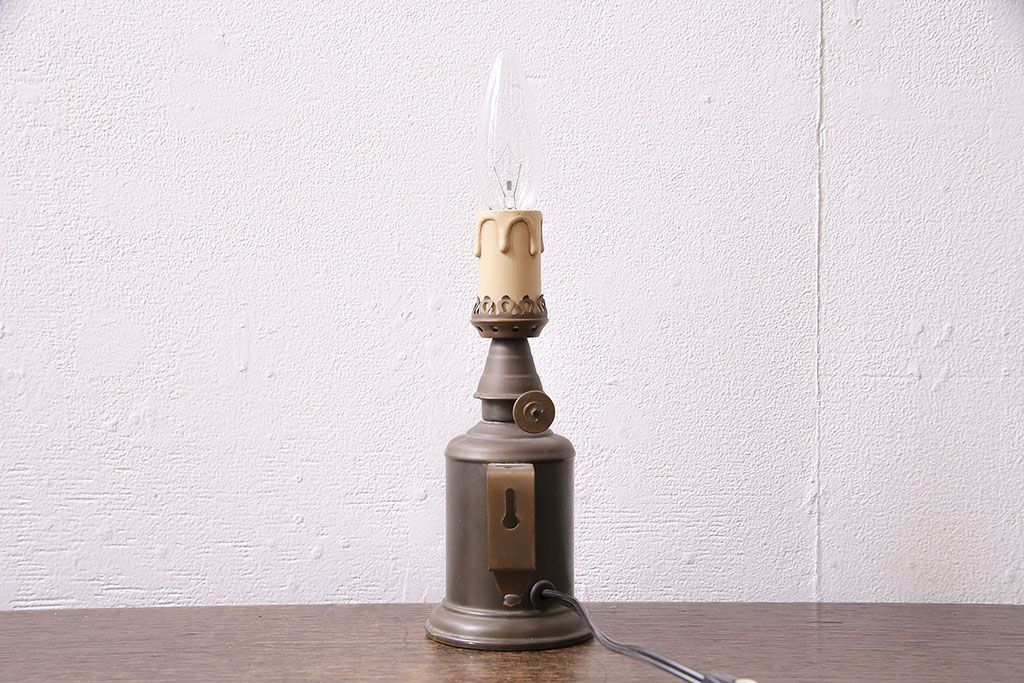 アンティーク照明　壁掛けでも使えるキャンドル型のスタンドライト(テーブルランプ、卓上照明)(R-046996)