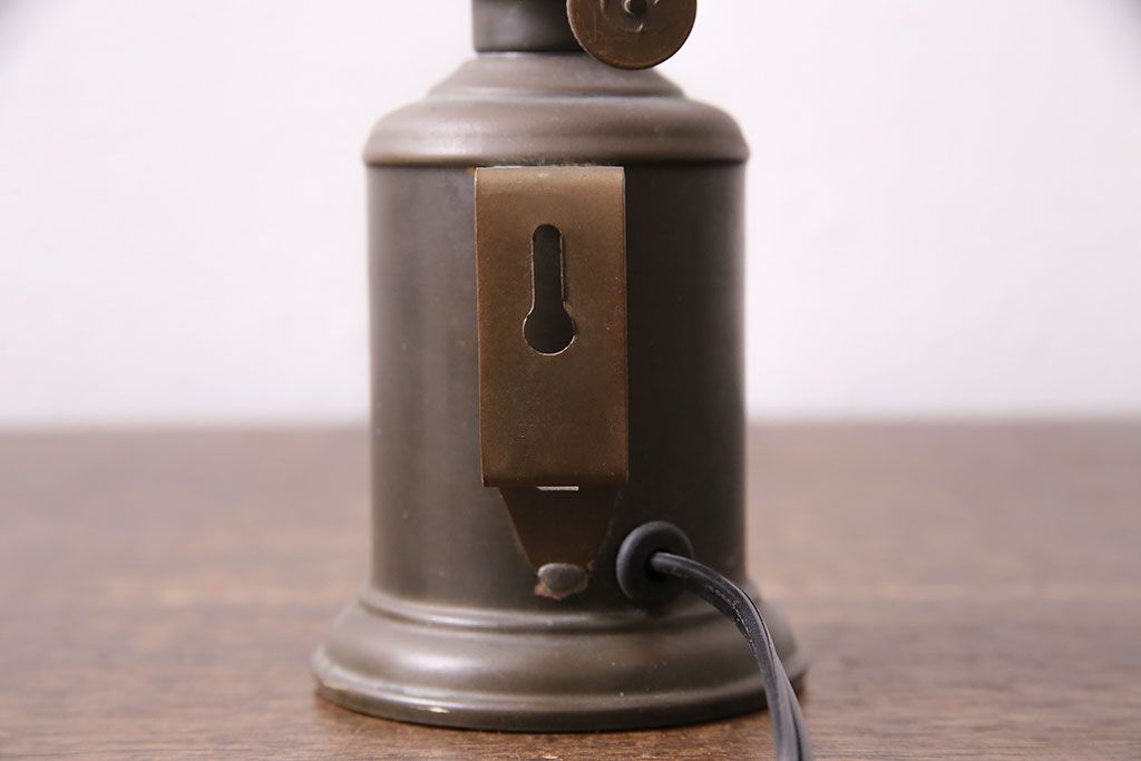 アンティーク照明　壁掛けでも使えるキャンドル型のスタンドライト(テーブルランプ、卓上照明)(R-046996)