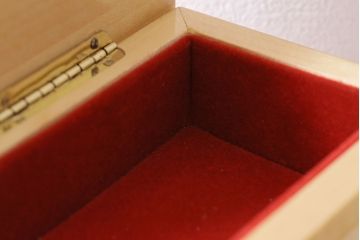 ビンテージ　イギリス　ウォールナット　花図　ジュエリーボックス(小物入れ、アクセサリーケース、ヴィンテージ)(R-047002)