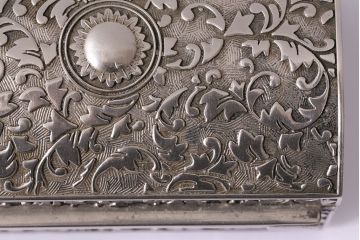 ビンテージ　イギリス　銀メッキ　メタル　小物入れ(アクセサリーケース、ジュエリーボックス、ヴィンテージ)(R-047003)