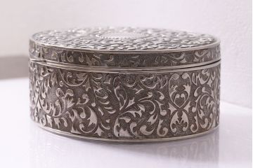 ビンテージ　シルバープレート　メタル　ジュエリーボックス(小物入れ、アクセサリーケース、ヴィンテージ)(R-047004)