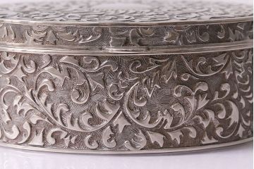 ビンテージ　シルバープレート　メタル　ジュエリーボックス(小物入れ、アクセサリーケース、ヴィンテージ)(R-047004)