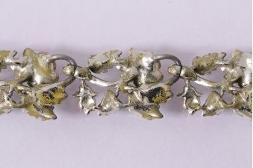 ヴィンテージアクセサリー　Exquisite　of　Solifull　薔薇飾り　ネックレス(ROSE、バラ、メタル、エナメル、ビンテージ)(R-047005)