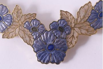 ヴィンテージアクセサリー　アール・ヌーヴォースタイル　花飾り　ネックレス(メタル、ビンテージ)(R-047006)