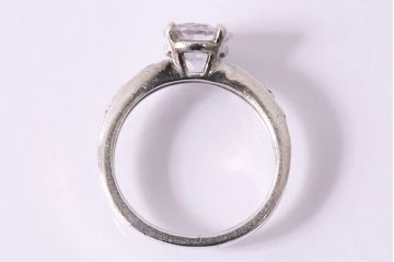 ヴィンテージアクセサリー　イギリス　シルバー925　クリアストーン　リング(指輪、ビンテージ)(R-047011)