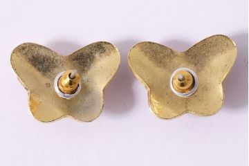 ヴィンテージアクセサリー　アール・ヌーヴォースタイル　エナメル　メタル　蝶モチーフ　ピアス(ビンテージ)(R-047018)