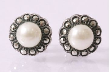 ヴィンテージアクセサリー　イギリス　シルバー　エドウォーディアン　ピアス(エドワーディアン、ビンテージ)(R-047025)