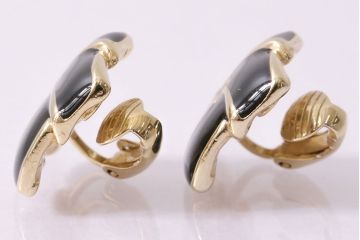 ヴィンテージアクセサリー　イギリス　エナメル・メタル　ブラック　イヤリング(ビンテージ)(R-047027)