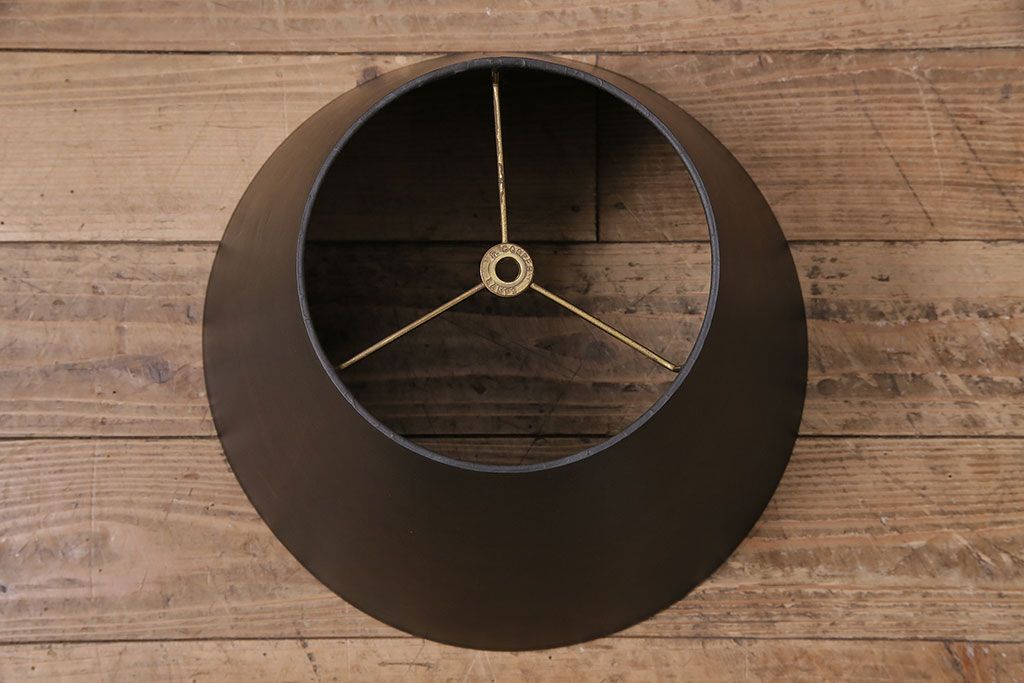 中古　FREDERICK COOPER(フレデリック・クーパー社)　高級品!脚のデザインがユニークなスタンドライト(照明、フロアスタンド)(R-047030)