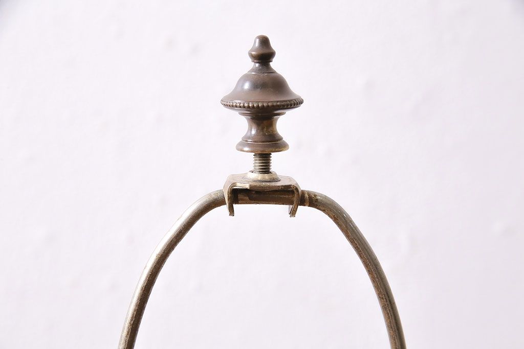 中古　FREDERICK COOPER(フレデリック・クーパー社)　高級品!脚のデザインがユニークなスタンドライト(照明、フロアスタンド)(R-047030)