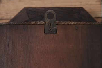 アンティーク時計　愛知県時計製造共同組合(AICHIKEN　CLOCK-MAKERS'　UNION'S　MARK)　電池式　年月を重ねた趣溢れる八角型柱時計(掛け時計、古時計)(R-047033)