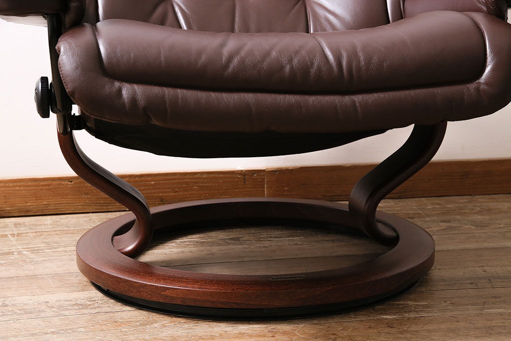 中古　EKORNES(エコーネス)　本革　ロイヤルシリーズ　オットマン付き　ストレスレスチェア(定価約46万円)(リクライニングチェア、アームチェア、椅子)(R-047035)