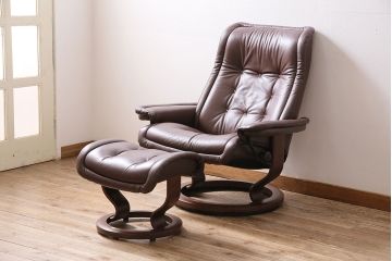 中古　EKORNES(エコーネス)　本革　ロイヤルシリーズ　オットマン付き　ストレスレスチェア(定価約46万円)(リクライニングチェア、アームチェア、椅子)(R-047035)