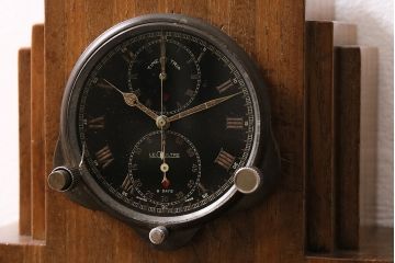 スイス　LECOULTRE(ルクルト)　木製置時計(R-047038)