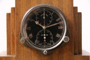 スイス　LECOULTRE(ルクルト)　木製置時計(R-047038)