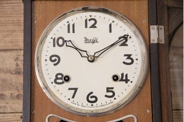 ヴィンテージ時計　昭和中期　Meiji(明治時計社)　ゼンマイ式　クラシカルな雰囲気溢れる大振りの掛け時計(振り子時計、柱時計、古時計、ビンテージ)(R-047039)