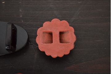 昭和初期　古い帯留5点(純銀、燕、彫金、螺鈿、鼈甲、在銘、鎌倉彫、帯留め)(R-047049)