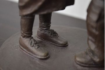 Kim　Anderson(キムアンダーソン)　ブロンズ置物(薔薇を持つ少年少女)(R-047056)