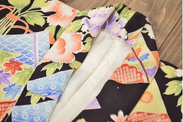 昭和初期　アンティーク　錦紗　花柄　着物(正絹、古布、縮緬)(R-047064)